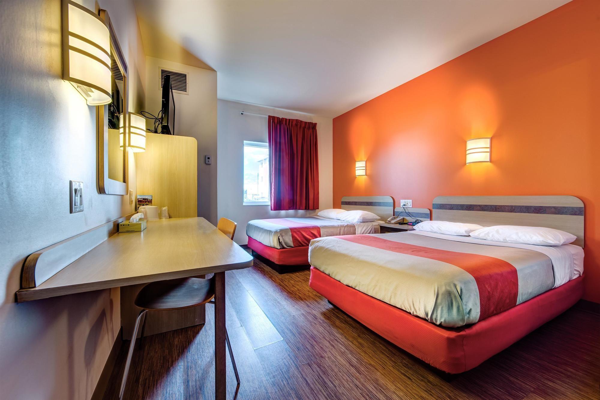 Motel 6-Burlington, On - Toronto West - Oakville Екстериор снимка
