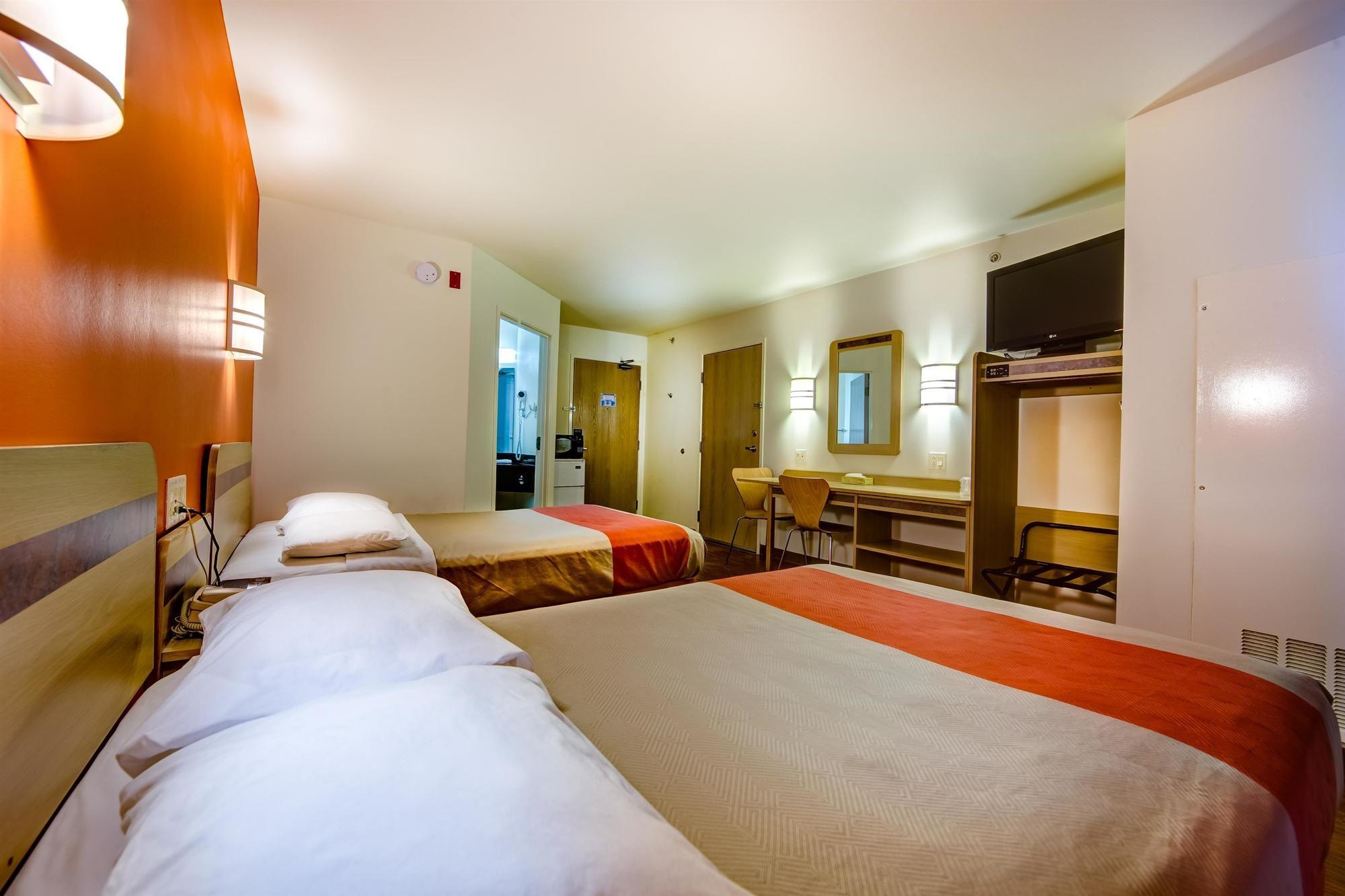Motel 6-Burlington, On - Toronto West - Oakville Екстериор снимка
