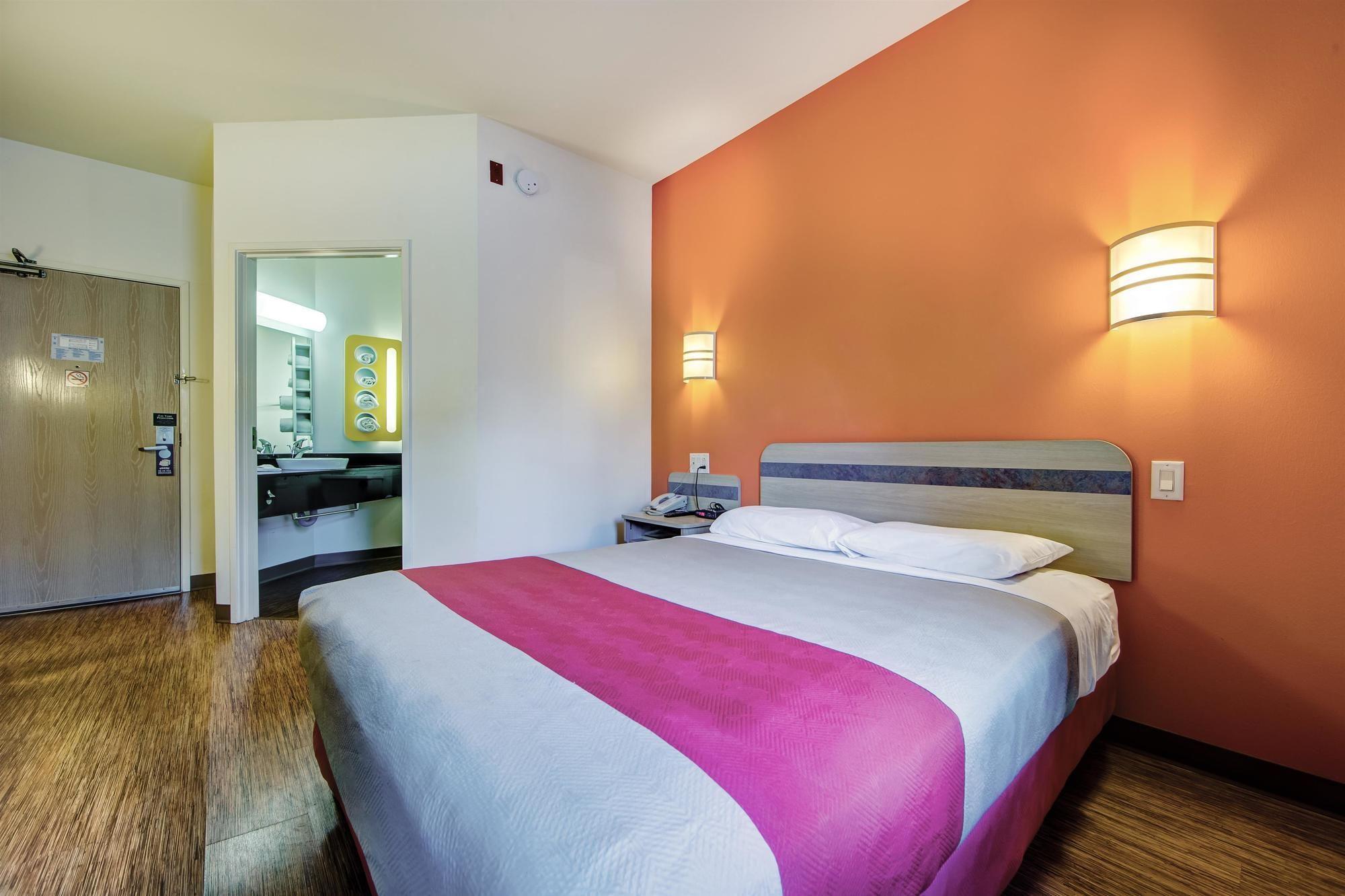 Motel 6-Burlington, On - Toronto West - Oakville Екстериор снимка