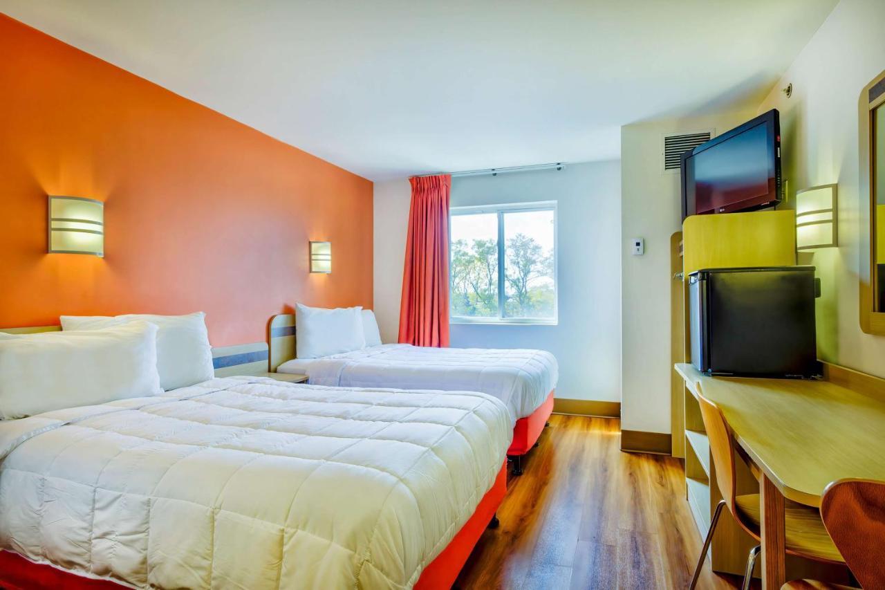 Motel 6-Burlington, On - Toronto West - Oakville Екстериор снимка