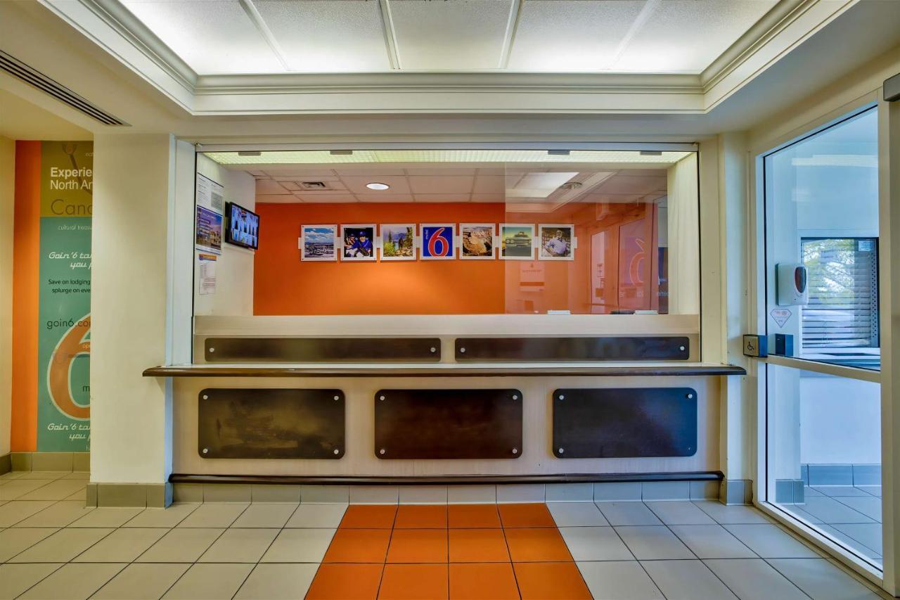 Motel 6-Burlington, On - Toronto West - Oakville Екстериор снимка
